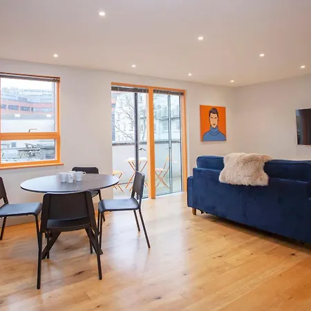 Higgihaus Cabot Mews #29 Fantastic Location Apartment Bristol